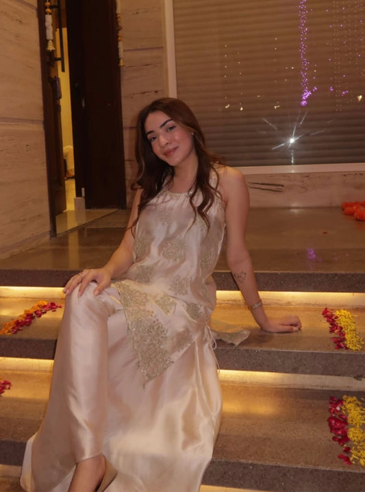 Pahi Cupro Satin Off White Kurta Set