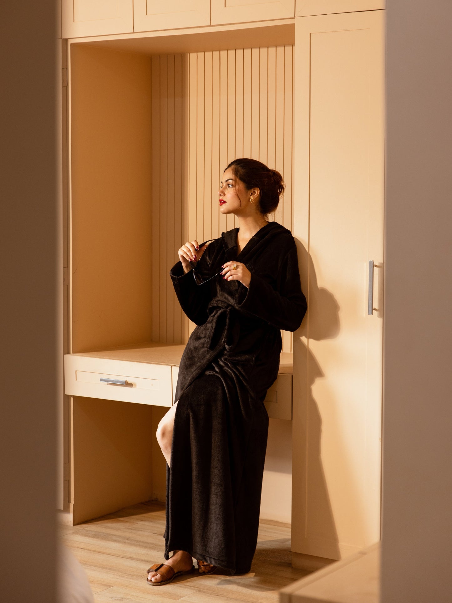 Black Super Soft Woollen Hoodie Robe