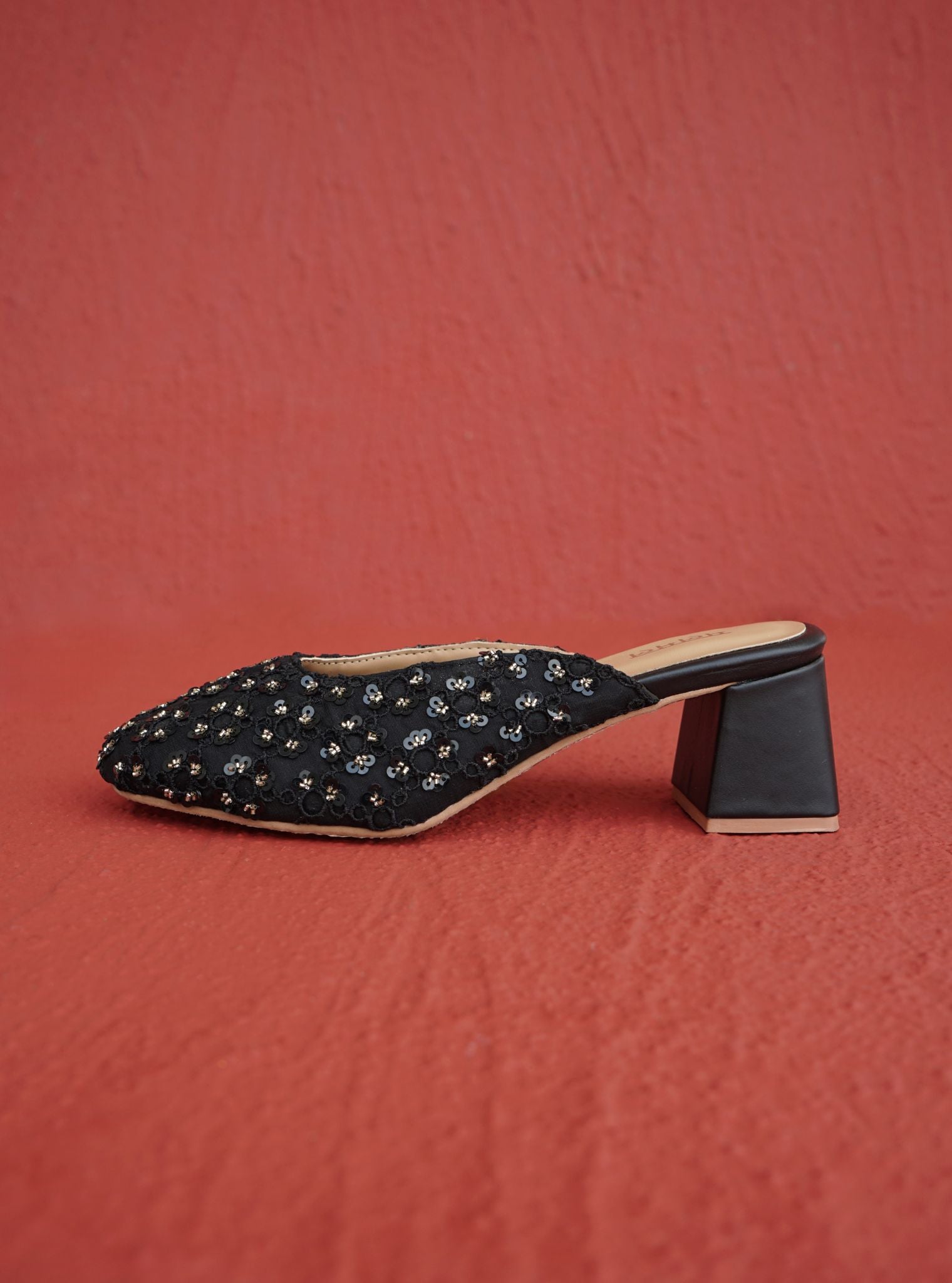 Wamiqa Vegan Mule Heel