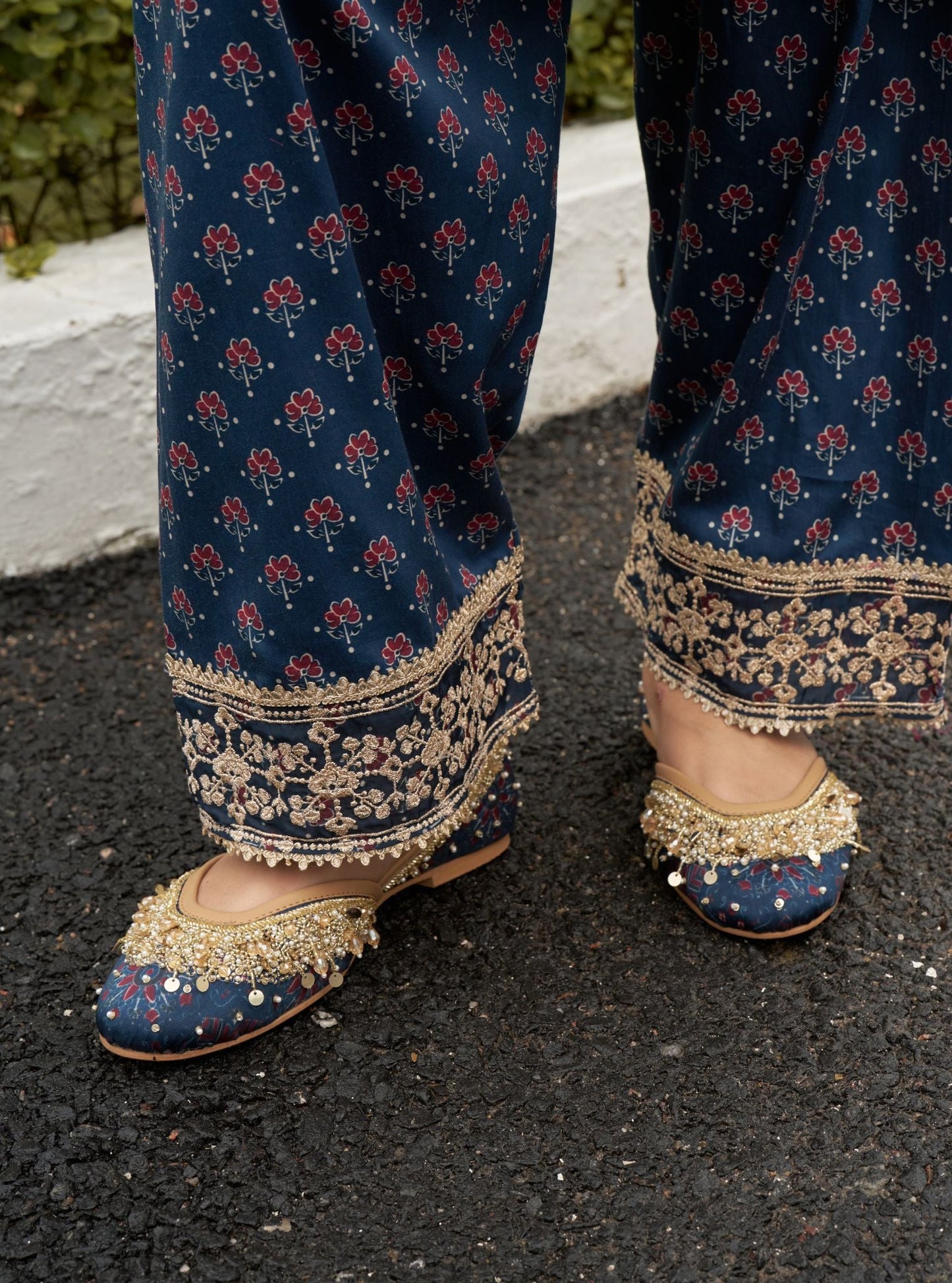 Kaynat Blue Vegan Jutti