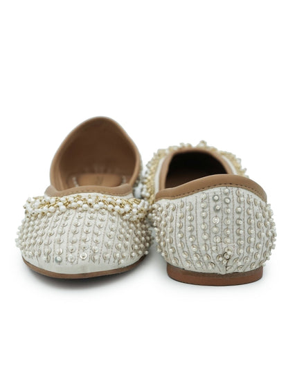 Aira Off White Vegan Jutti