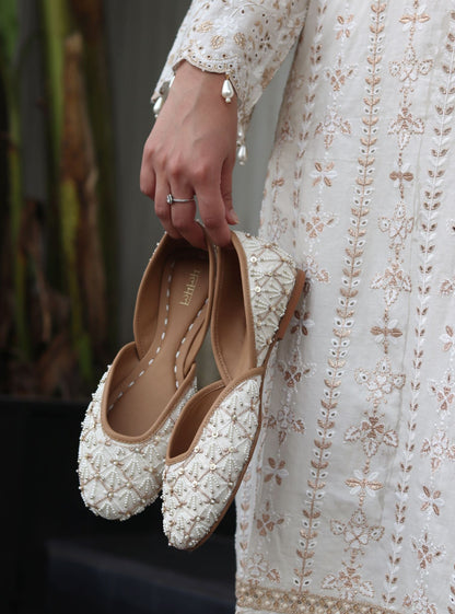 Aisha White Vegan Jutti