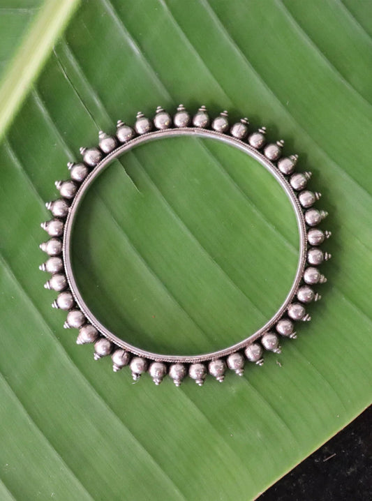 Pure Silver Nuwwar Bangle