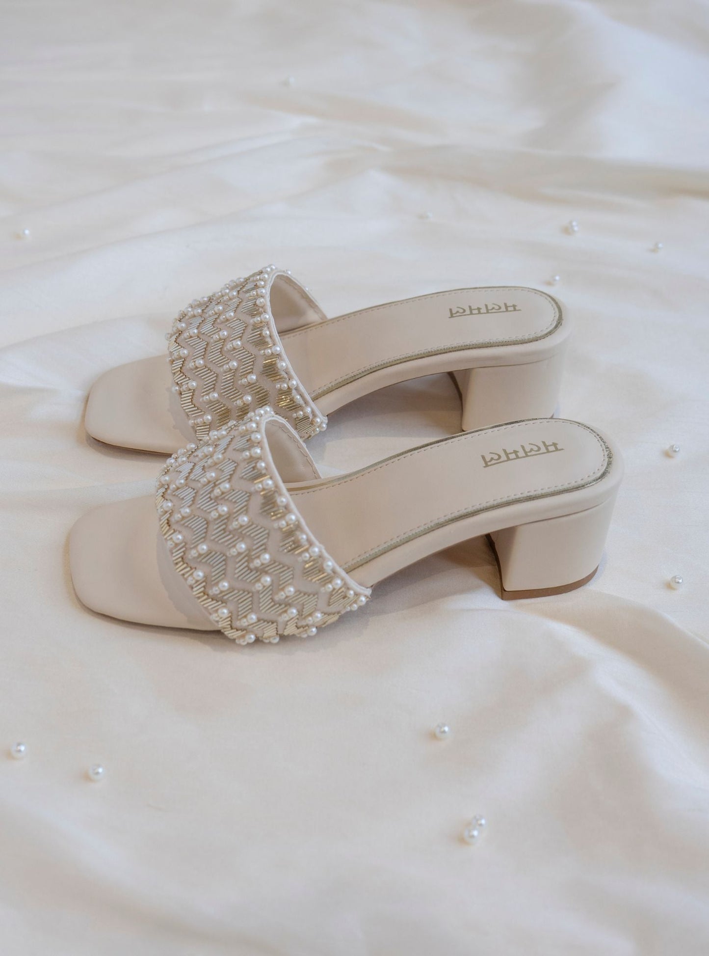 Lata Light Gold Vegan Heel