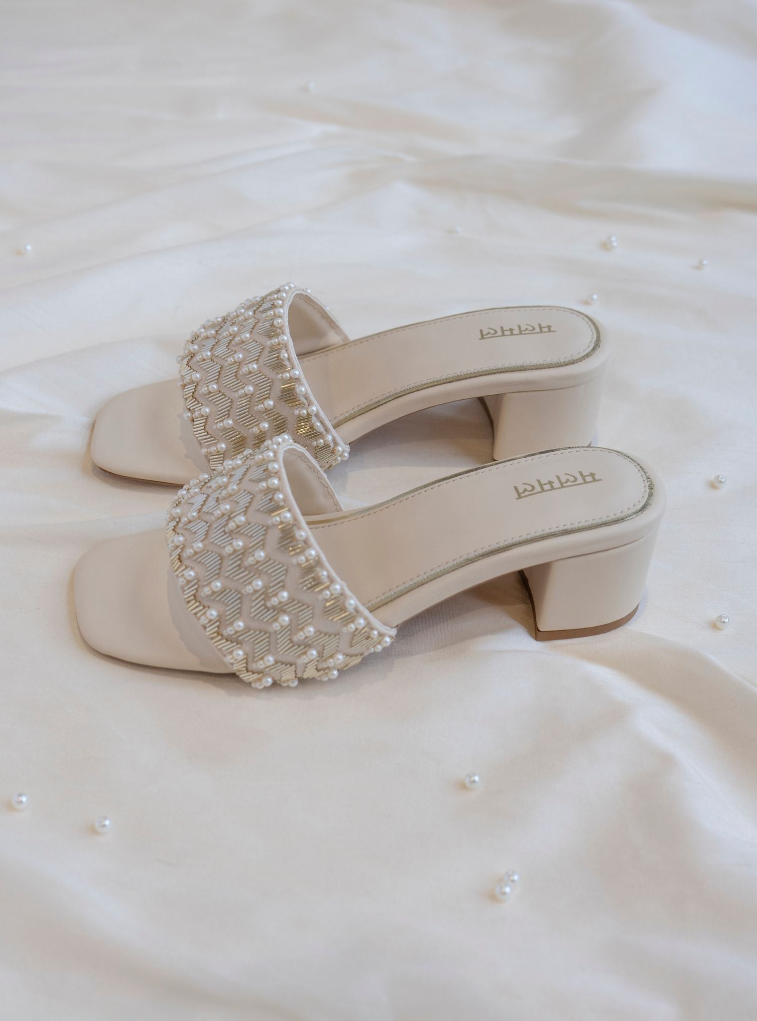 Lata Light Gold Vegan Heel