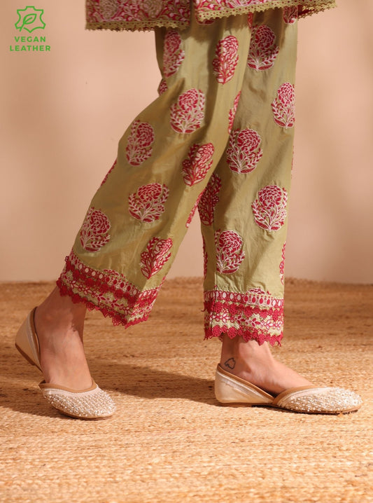 Nida Gold Vegan Jutti