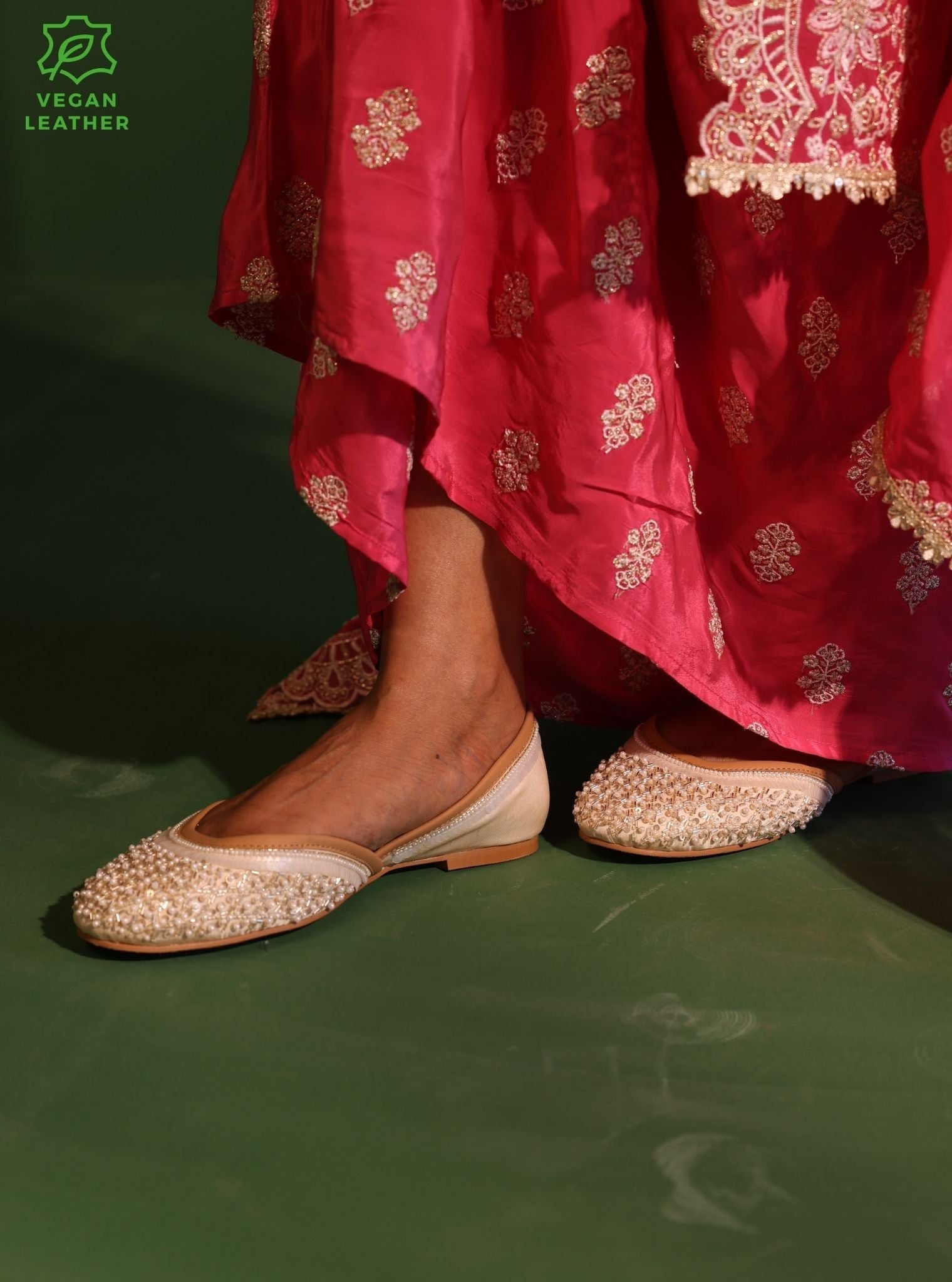 Nida Gold Vegan Jutti