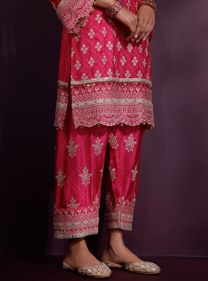 Elira Cupro Satin Fuschia Kurta Sets