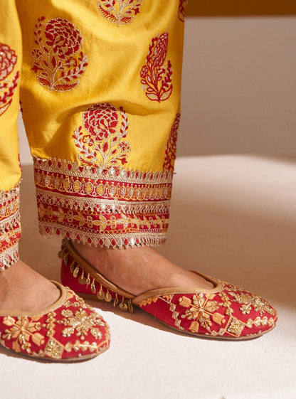 Trisha Red Vegan Jutti