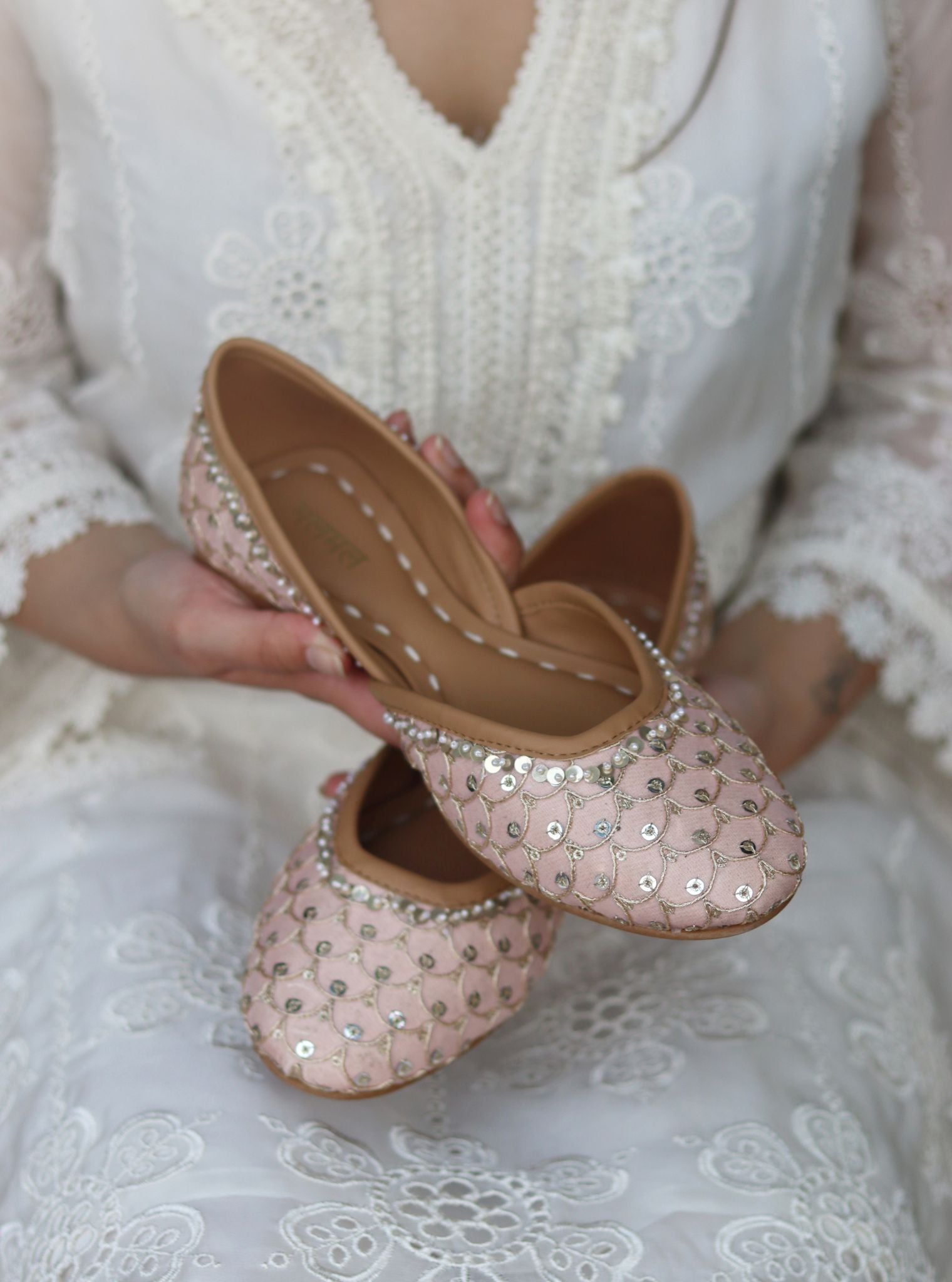 Zoya Light Pink Vegan Jutti