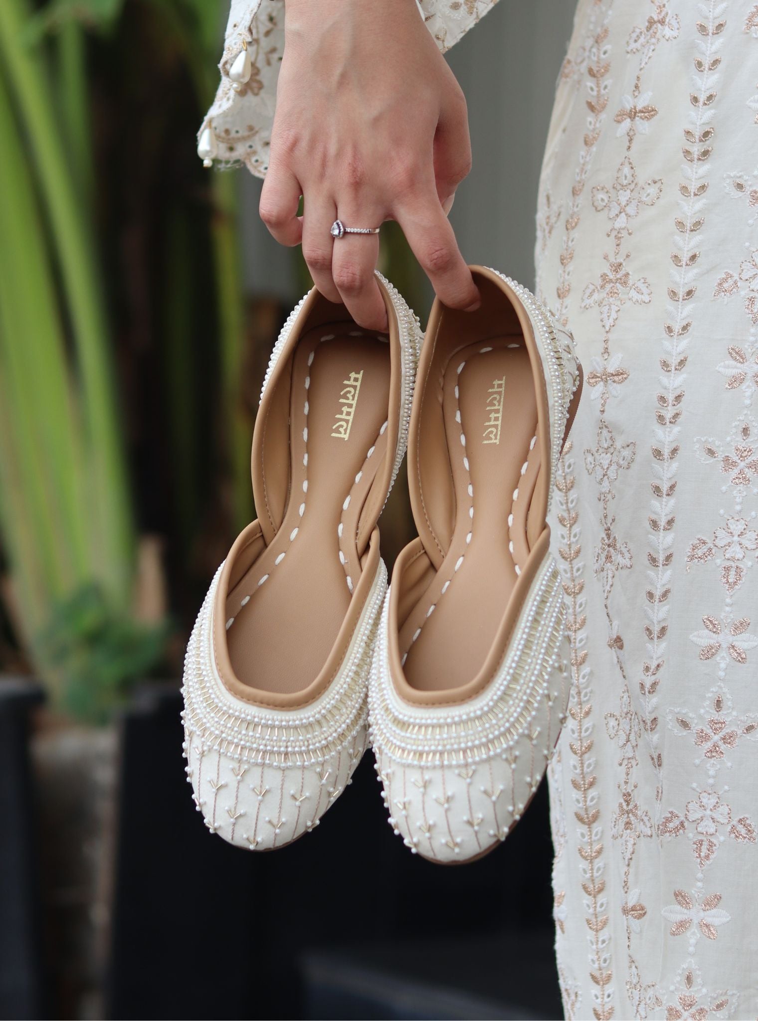 Hiral Light Gold Vegan Jutti