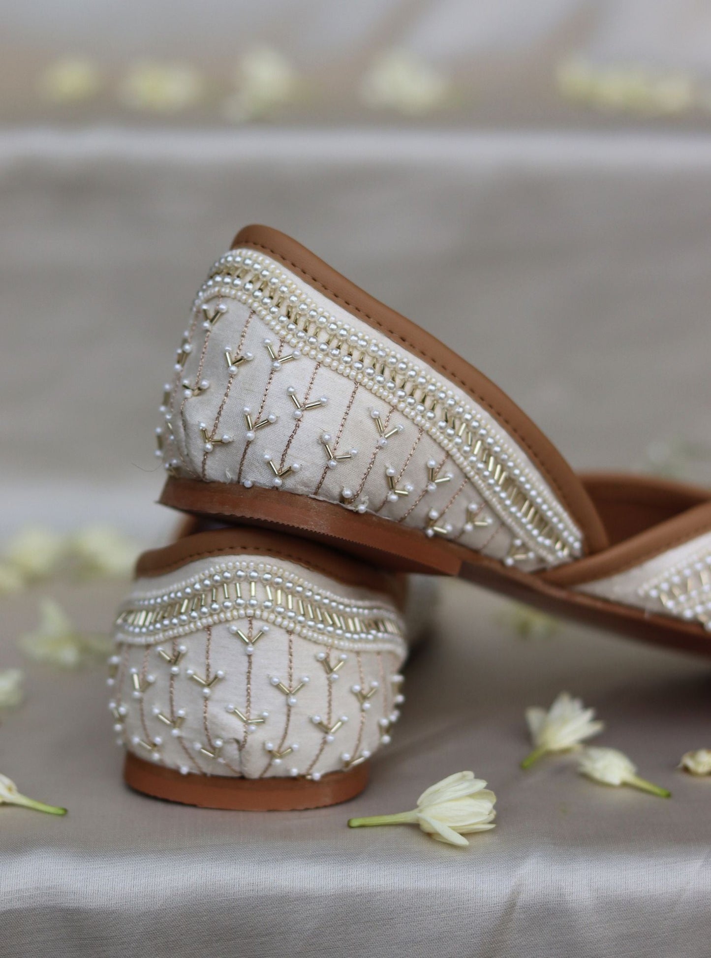 Hiral Light Gold Vegan Jutti