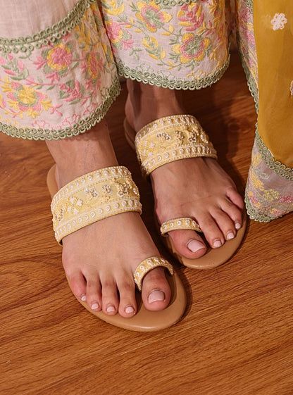 Uroob Yellow Vegan Kohlapuri Flats