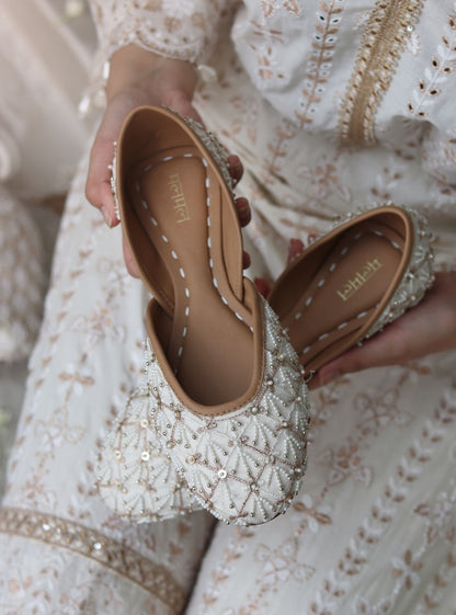 Aisha White Vegan Jutti