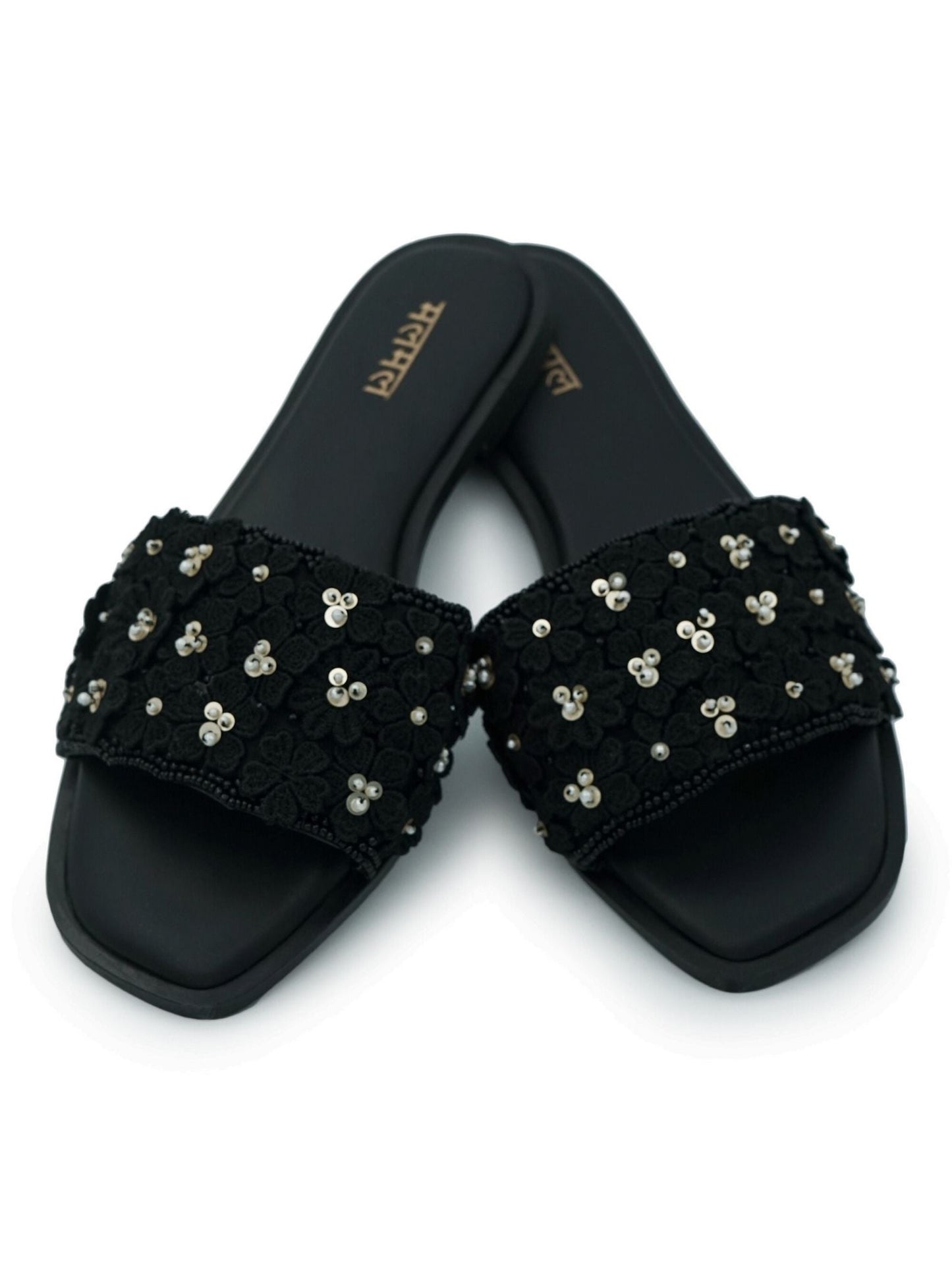 Mrunal Black Vegan Flat Sandal