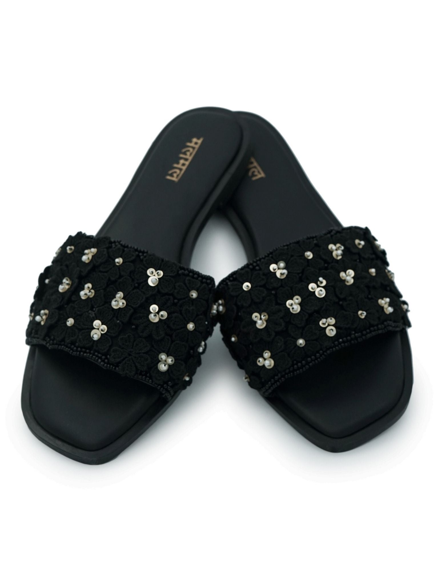 Mrunal Black Vegan Flat Sandal