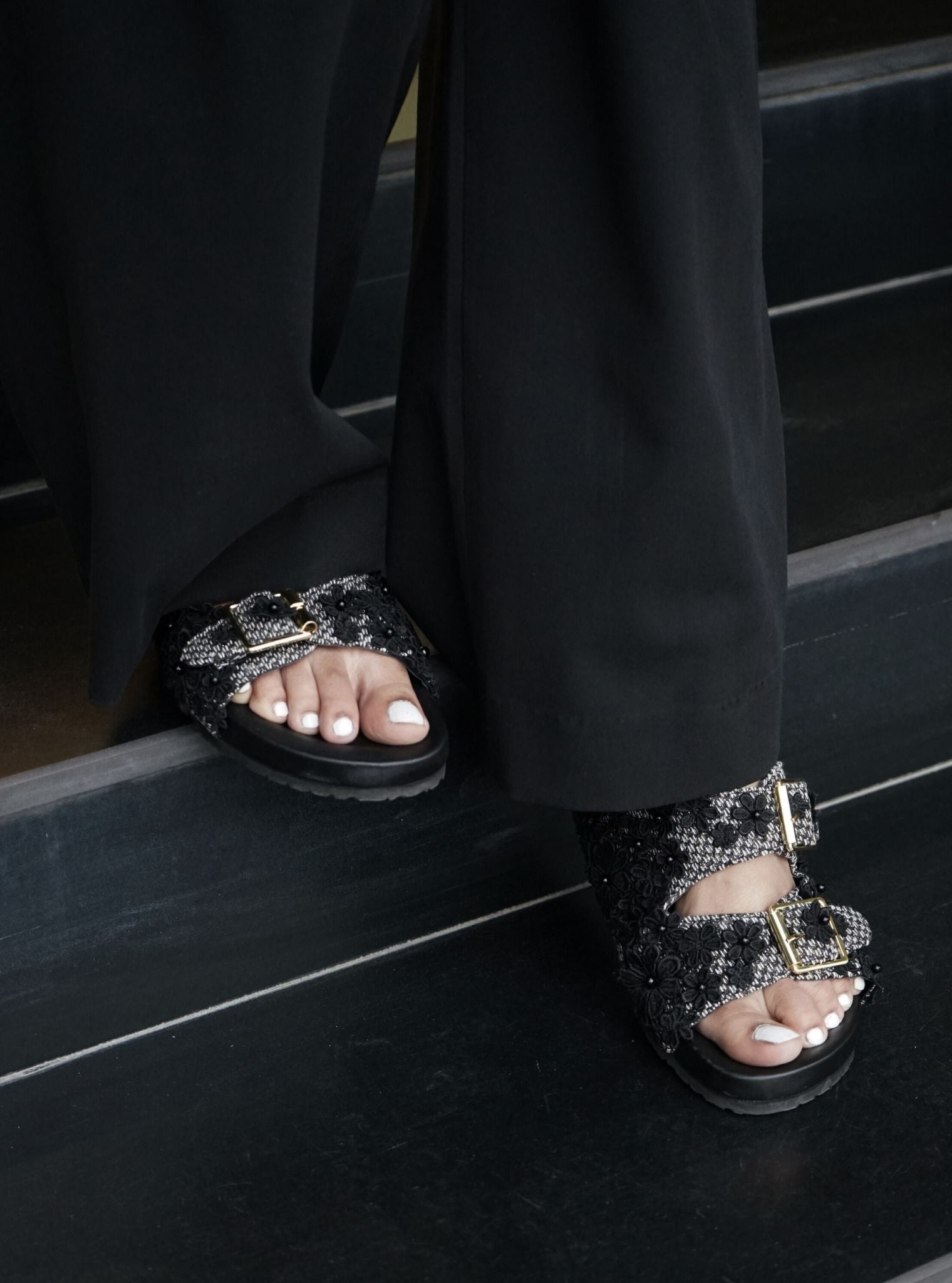 Simrat Black  Vegan Slider