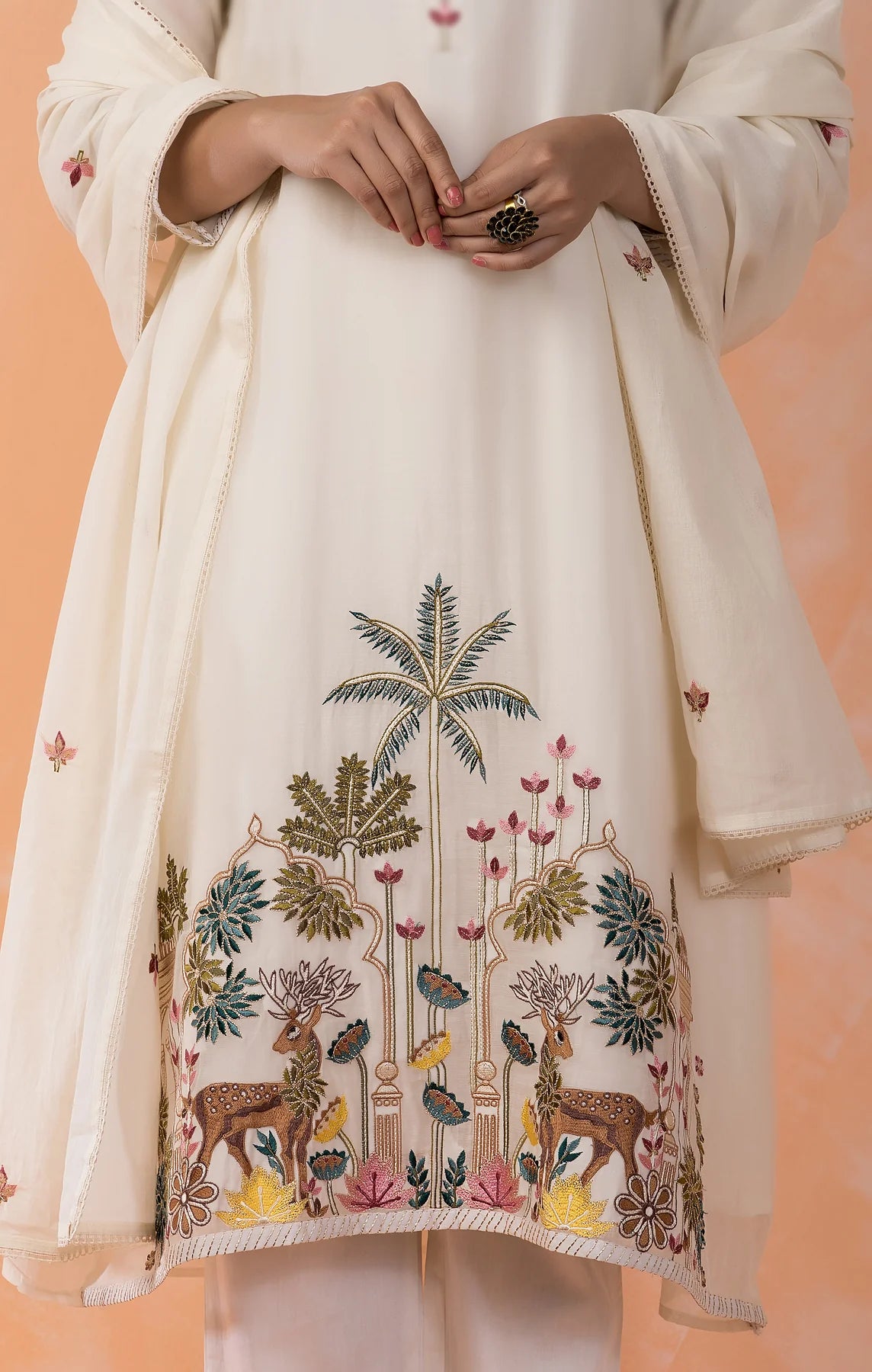 Embroidered Mul Chanderi Kurta Pant Dupatta Set