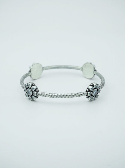 Pure Silver Vana Bangle
