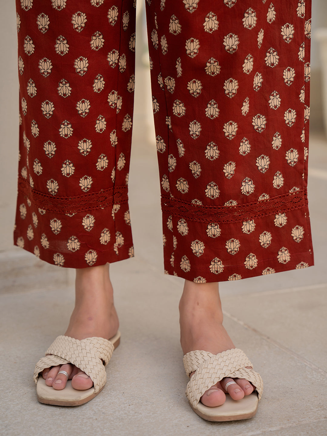 V - Neck Lace Cinnamon Brown Cotton Lounge Wear