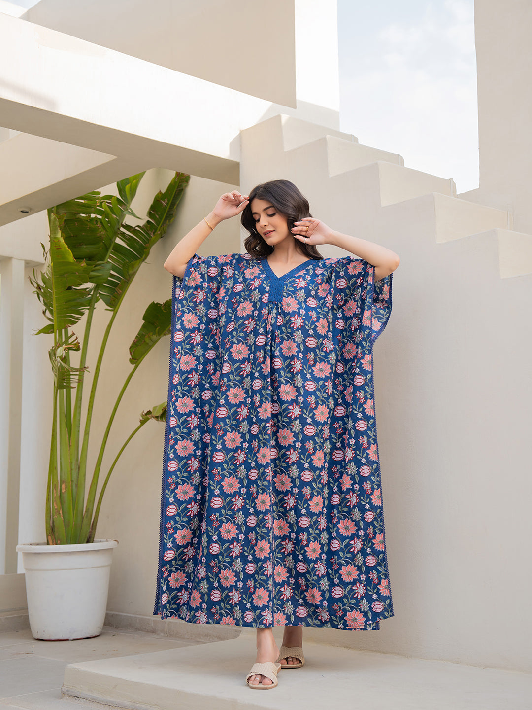 V-Neck Lace Berry Blue  Kaftan