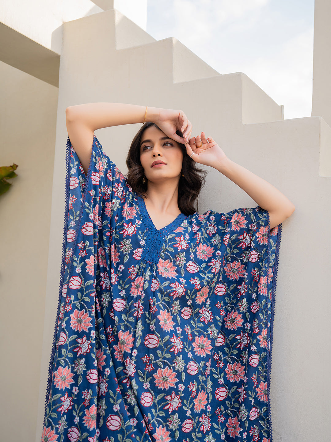 V-Neck Lace Berry Blue  Kaftan