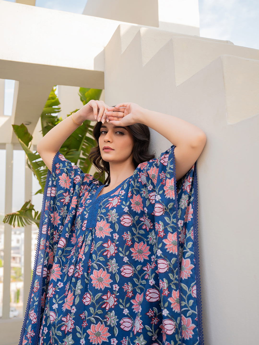 V-Neck Lace Berry Blue  Kaftan