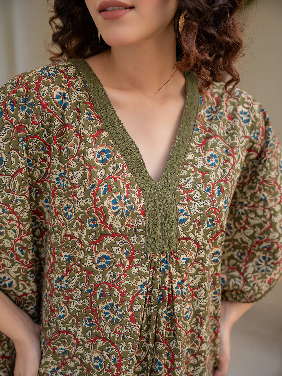 V-Neck Lace Olive Green Kaftan