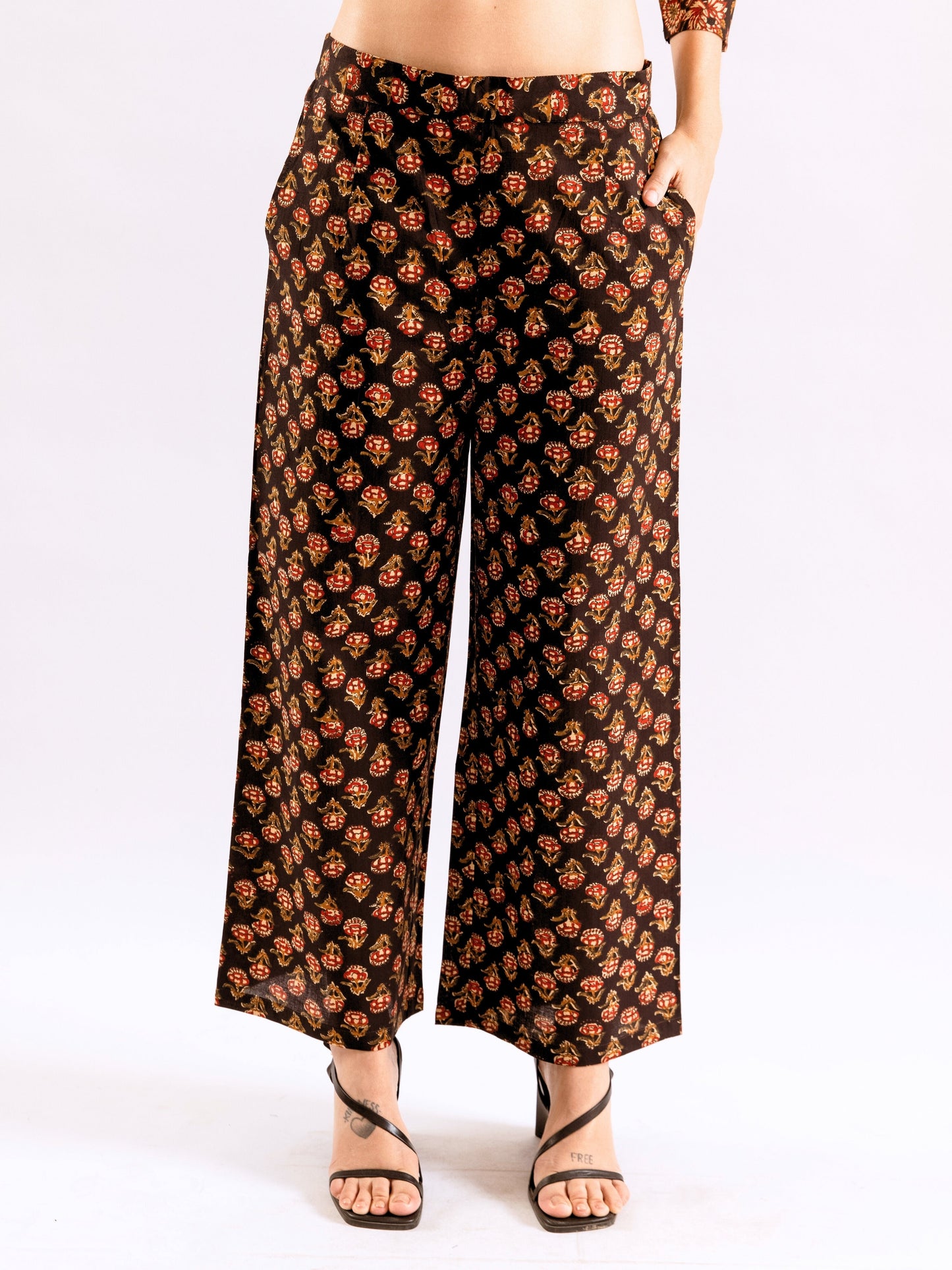 Black Abstract floral Pure Cotton Round neck Co-ord set