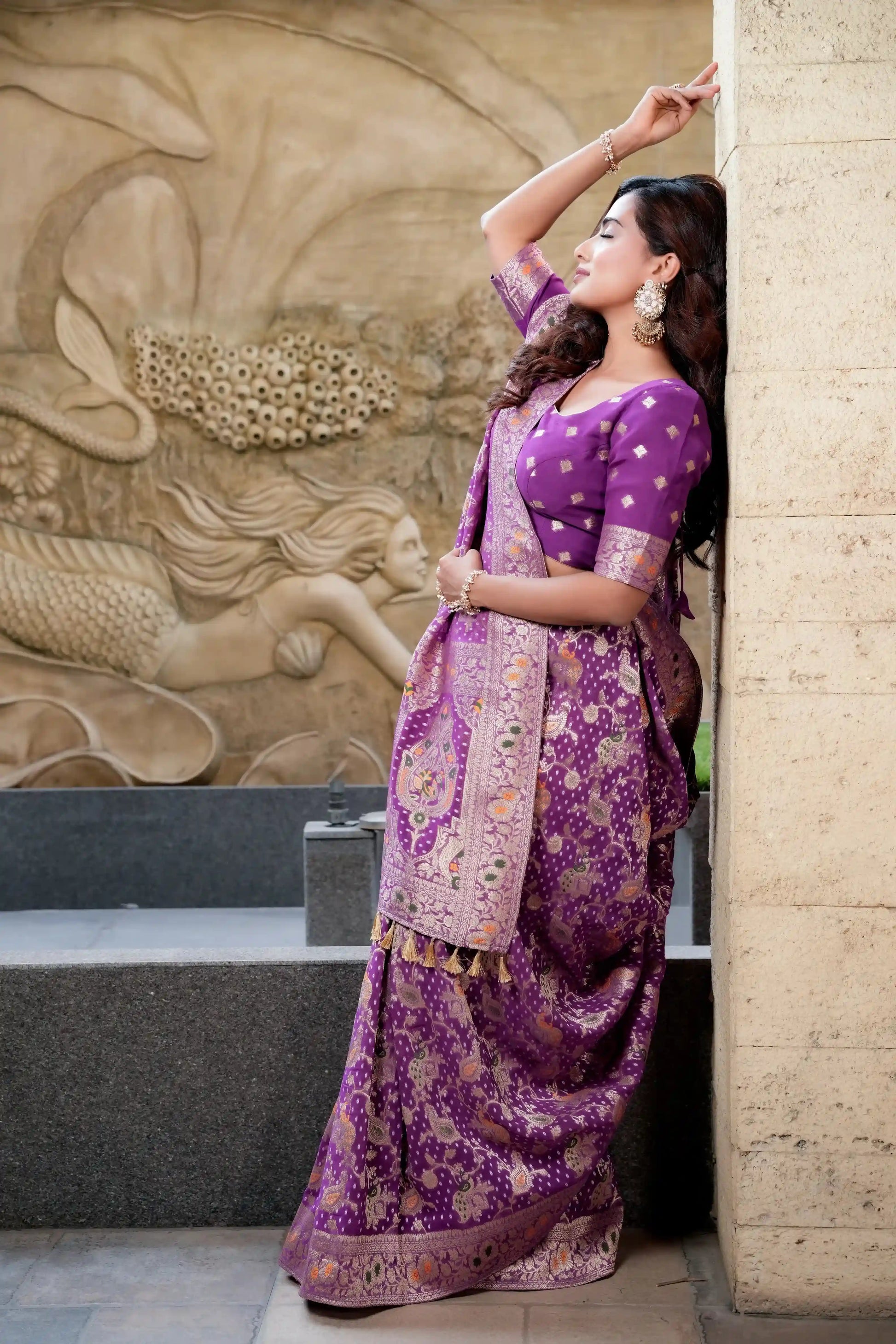 Elegant Purple Woven Banarasi Pure Georgette Bandhani Saree with Meenakari