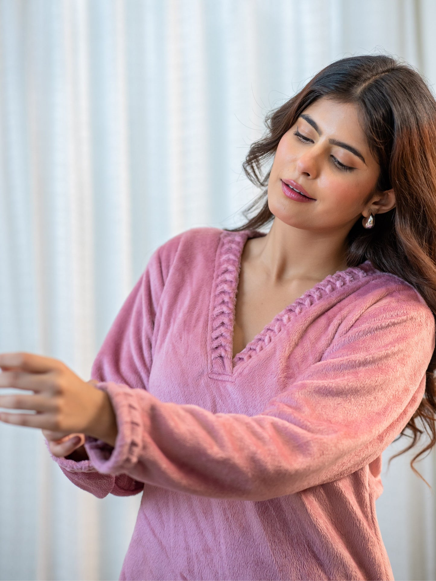 V Neck Super Soft Candy Pink Long Kurta woollen Set