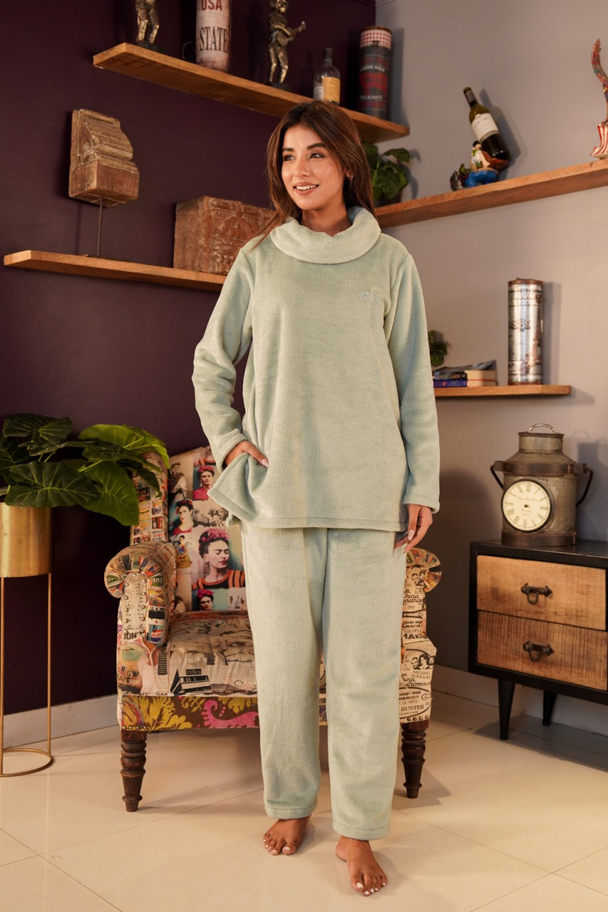 High Neck Super Soft Turquoise Woollen Set