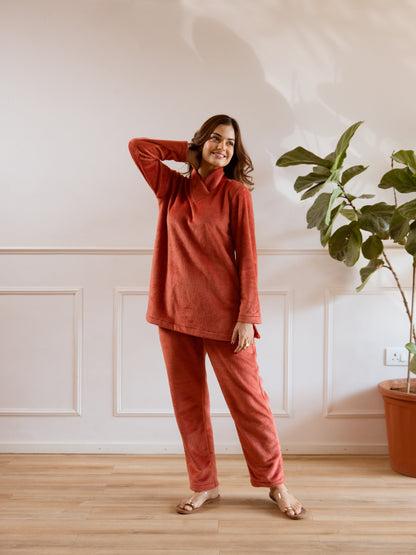 Cross Neck Super Soft Rust Woollen Set