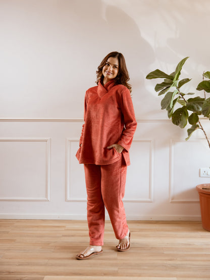 Cross Neck Super Soft Rust Woollen Set